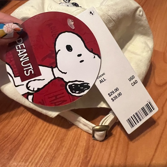 Cream Snoopy golfing Baseball Cap - Picture 2 of 2